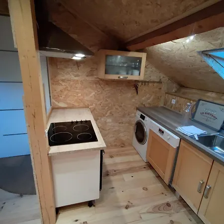 Atypique Avec Piscine Partagee. * Verdaches